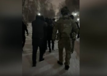 Кафе с мигрантами проверили в Новосибирске и обнаружили троих нелегалов