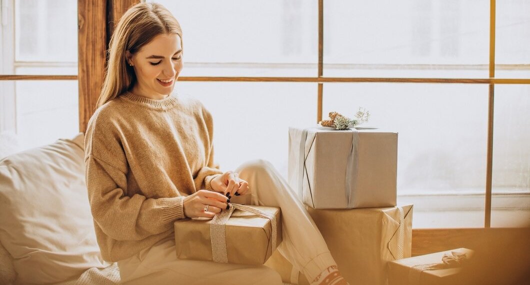 Деньги и страховка — какие подарки ждут к 8 марта жительницы Новосибирска