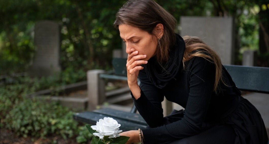 На чужом горе: как обманывают черные ритуальщики