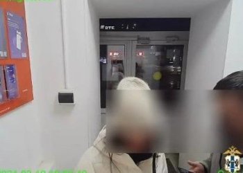 В Новосибирске мужчина доверил родственнице банковскую карту и потерял 6 миллионов