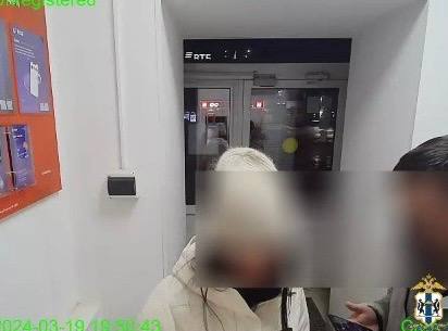 В Новосибирске мужчина доверил родственнице банковскую карту и потерял 6 миллионов