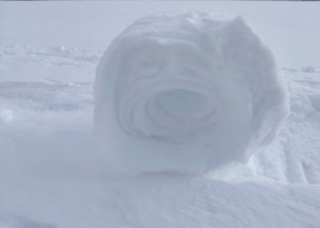 Снежные рулоны скатала погода в Республике Алтай