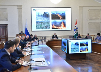 Беспилотники, болотоходы и десантники: как ведут подготовку к пожароопасному сезону в Новосибирской области
