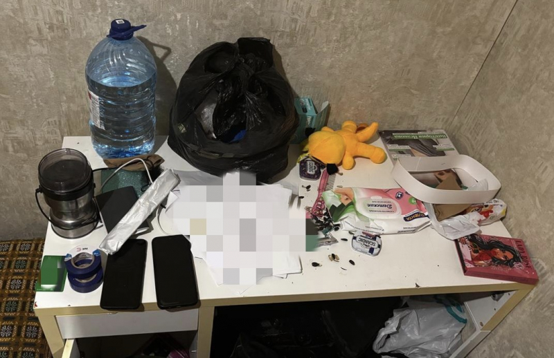 В Новосибирске поймали иностранных наркодилеров с крупной партией героина и метадона