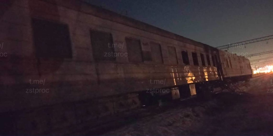 В Новосибирской области загорелся вагон в составе поезда