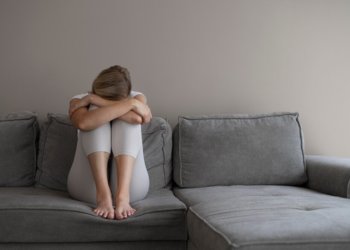 В Новосибирске спасли от суицида 27-летнюю девушку