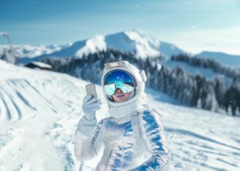 Мобильный оператор T2 приглашает согреться в бренд-зоне GrelkaFest