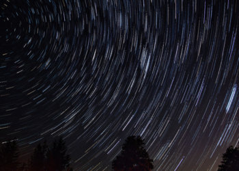 Эта-Аквариды, затмение и туманность Андромеды: что можно увидеть в небе в мае — рассказали в обсерватории