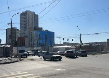 На перекрестке Писарева и Ипподромской перенастроят светофоры