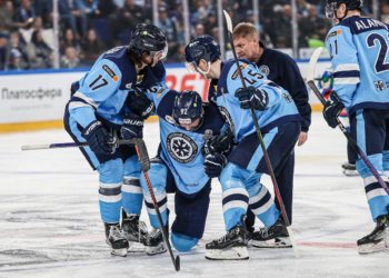 Сразу четыре игрока ХК «Сибирь» получили травмы перед решающим матчем