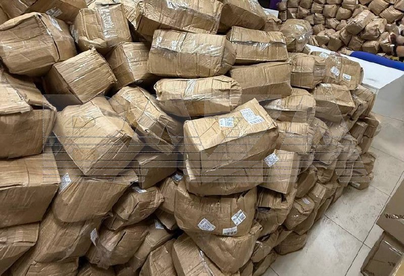 Четыре тонны картошки привезли в барнаульский пункт выдачи заказов