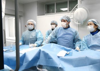 Новосибирские хирурги помогли «задышать» женщине с редкой аномалией легких