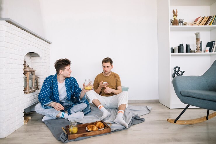 Большинство новосибирцев начинают жить отдельно от родителей в 25 лет