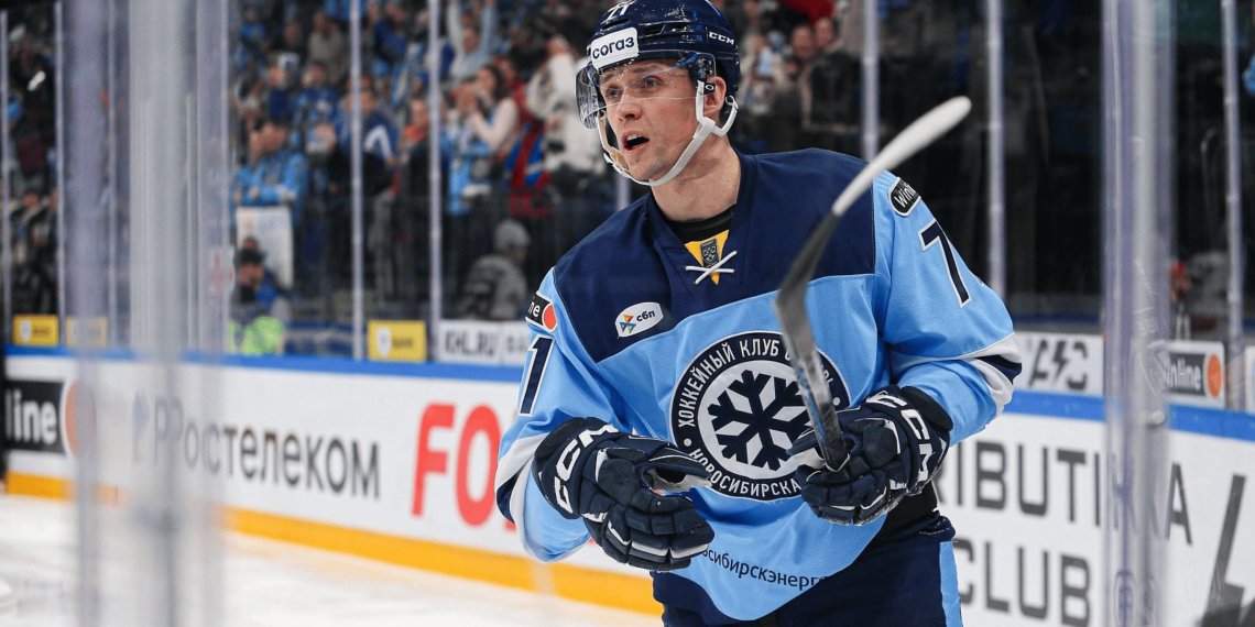 ХК «Сибирь» подписала новый контракт с нападающим Владимиром Бутузовым