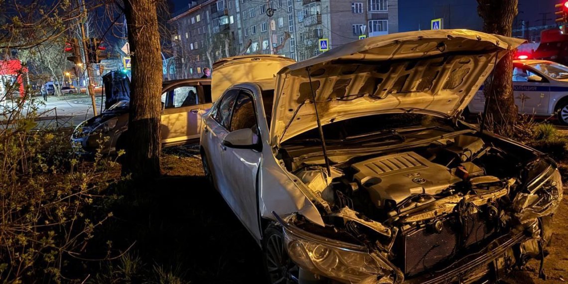 В Новосибирске юноша без прав устроил ДТП на Гоголя, есть пострадавшие