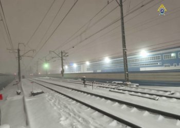 В Новосибирске поезд переехал сибиряка, лежавшего на ж/д путях