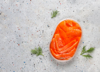 Лосось заметно подорожал в Новосибирске