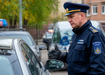 В Новосибирске сотрудник ГИБДД осуждён за взлом системы учёта автомобилей