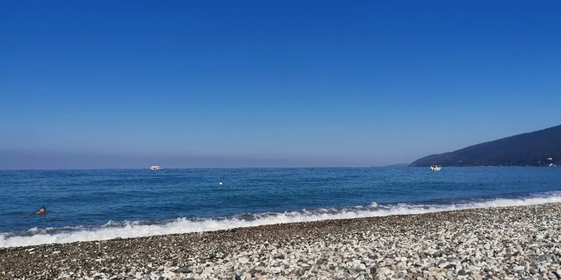 Италия, Абхазия, Беларусь: куда поедут россияне с детьми этим летом и сколько потратят