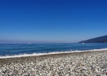 Италия, Абхазия, Беларусь: куда поедут россияне с детьми этим летом и сколько потратят