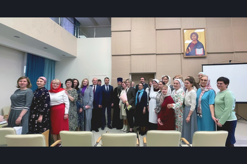 Первые сестры милосердия выпустились в Новосибирске