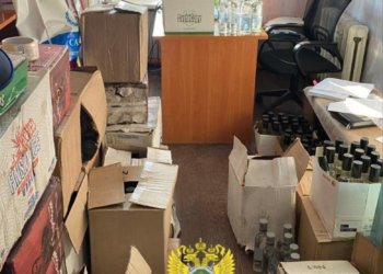 В Новосибирске осудили семейную парую бутлегеров