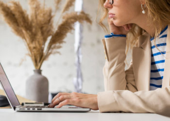 Мошенники выманивают деньги под видом работодателей