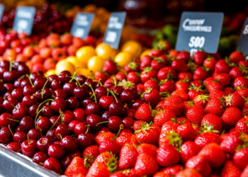 Как не ошибиться в выборе клубники и черешни — советует Роспотребнадзор