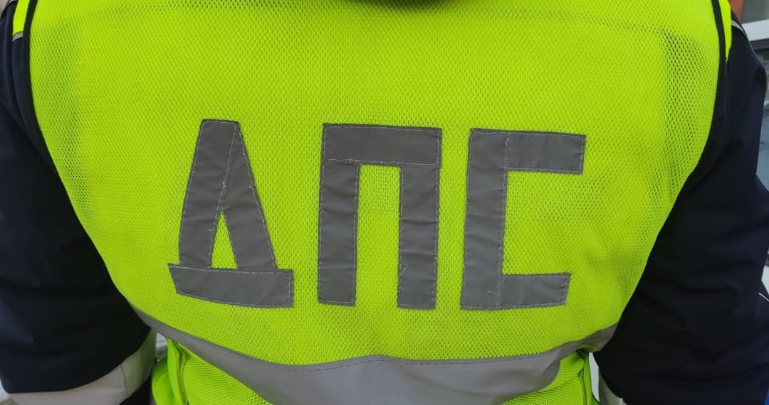 Двух гаишников посадили под домашний арест за взятки в Новосибирске