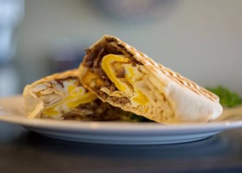 Шаурма в России выросла в цене за год на 39%