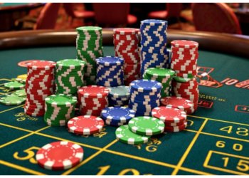 В Новосибирске прикрыли нелегальное казино для мигрантов