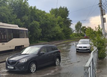 «Последствия аномальной жары»: на Новосибирск обрушатся проливные дожди с градом