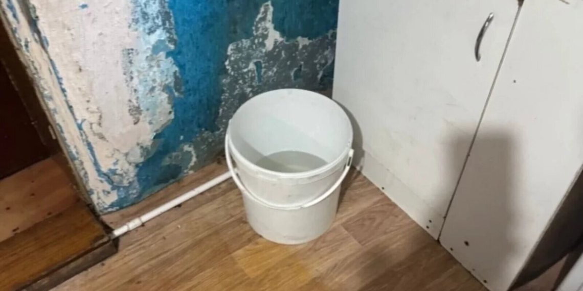 Годовалая девочка утонула в ведре в омском селе