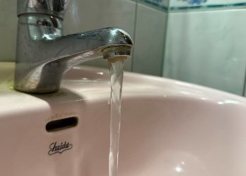 Некачественную питьевую воду обнаружили в поселке Железнодорожный