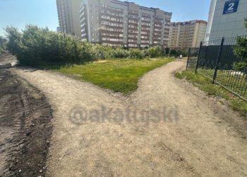 Теплоэнергетики благоустраивают улицу Петухова после реконструкции тепломагистрали