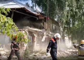 Под завалами обнаружили тело мужчины после взрыва газа в жилом доме под Новосибирском