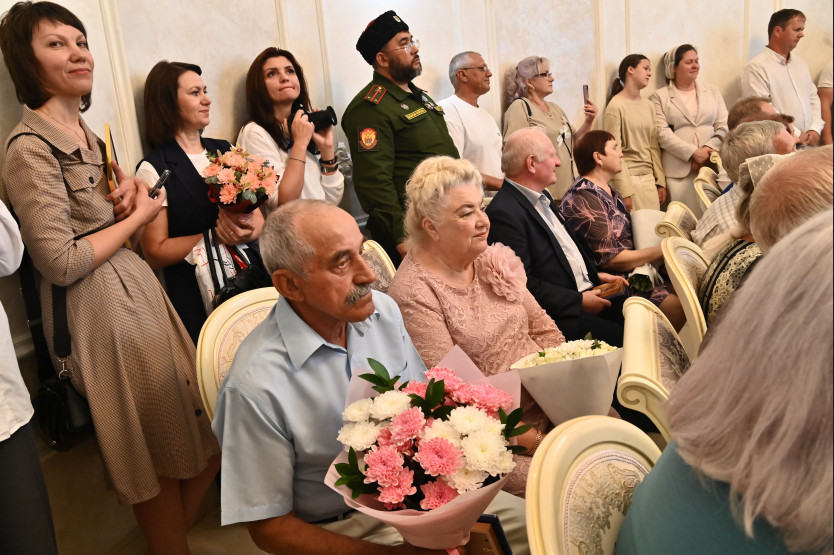 Новосибирская область отметила День семьи, любви и верности