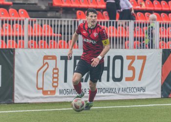 Состав ФК «Сибирь» пополнил опытный крайний защитник