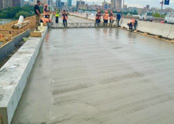 На Димитровском мосту приступили к одному из ключевых этапов ремонтных работ