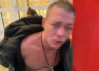 Новосибирец с мачете три месяца безнаказанно выносил товар из магазина