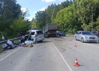 Две женщины и ребёнок из Новосибирска погибли в ДТП на Алтае