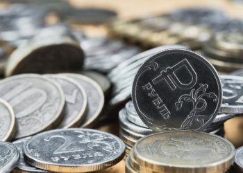 ЦБ снизил ключевую ставку до 18%