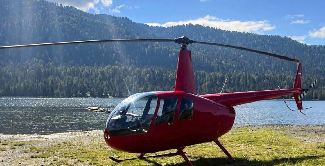 Частный вертолёт упал ночью в Телецкое озеро