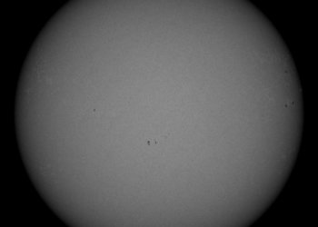 Учёные заметили, что на Солнце почти не осталось пятен