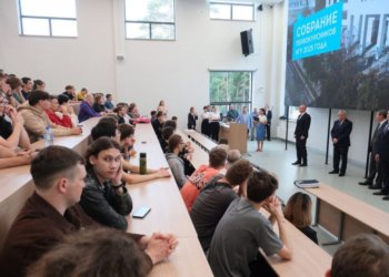 Дмитрий Чернышенко открыл новый корпус кампуса мирового уровня в Новосибирске