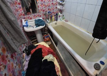 Новосибирца заключили под стражу за попытку утопить возлюбленную и её дочь в ванной