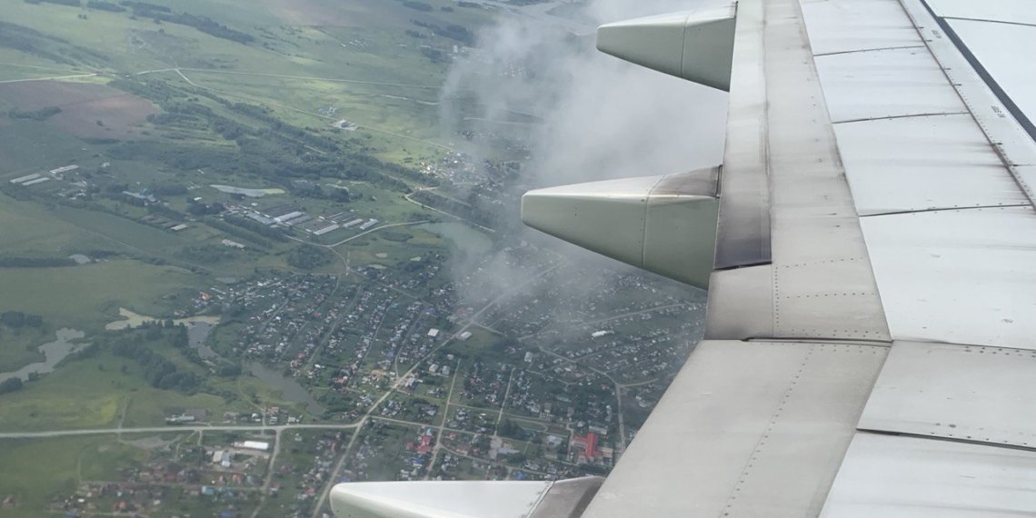 Почти 1,5 тысячи пассажиров застряли в аэропортах семи городов Сибири