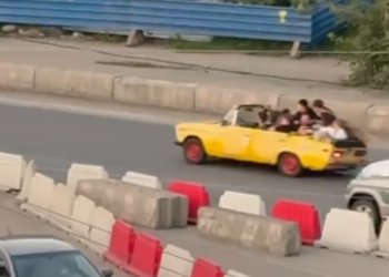 Погоню за подростками на Жигулях без крыши устроили полицейские на Станционной