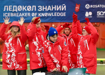 Юный новосибирец сыграл диджей-сет на борту атомного ледокола