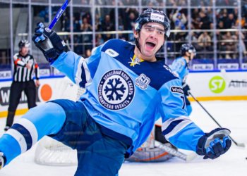 Воспитанник ХК «Сибирь» Илья Морозов покинул команду